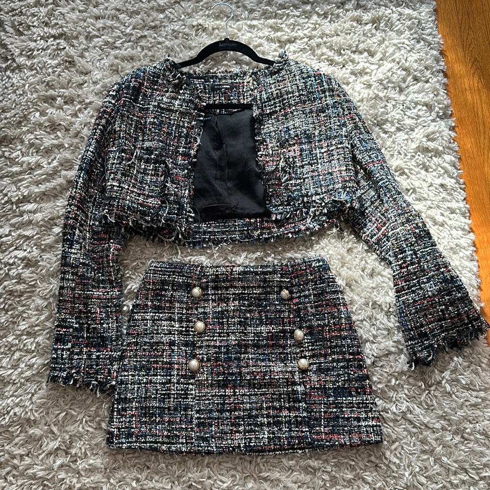 Two piece set